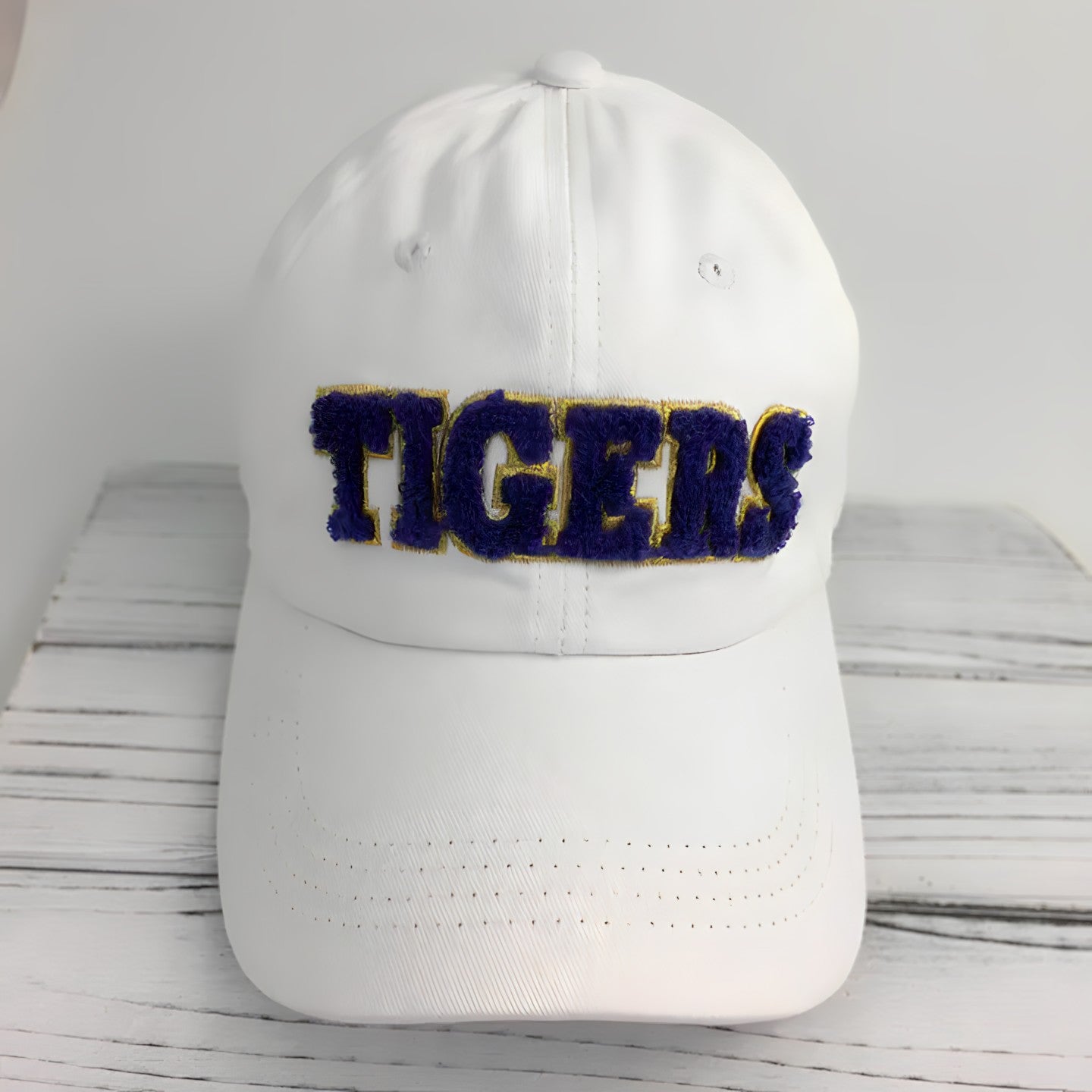 Cap Chenille Tiger