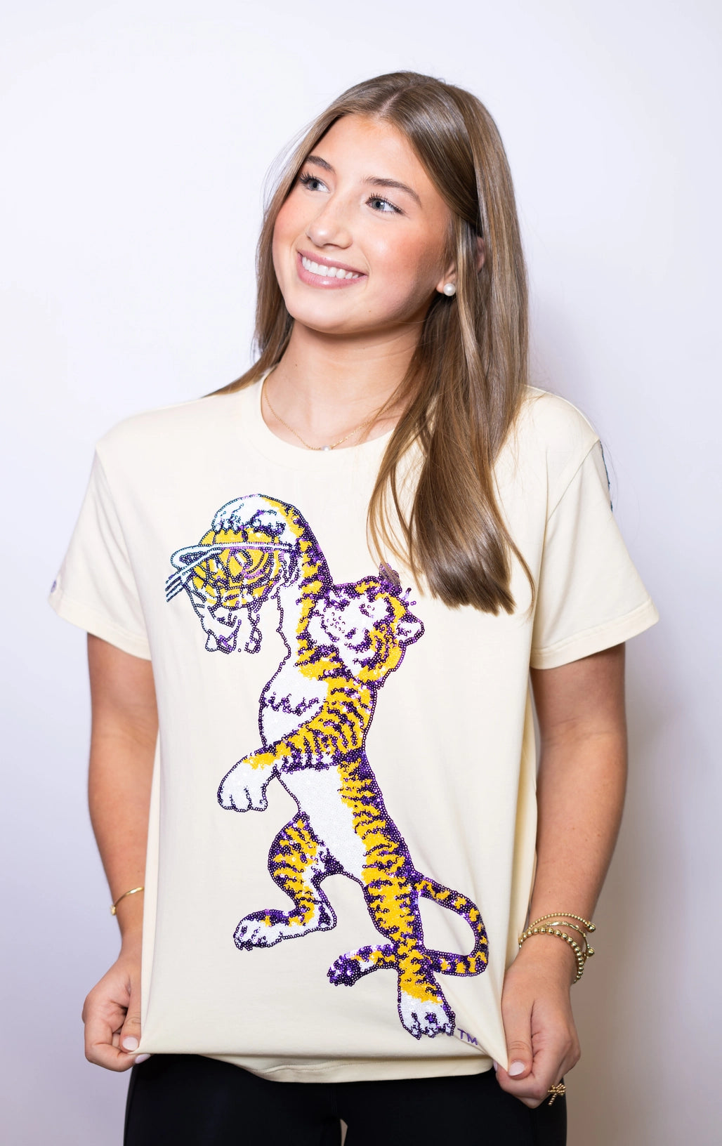 LSU Tigers Women's Basketball Dunking Tiger Shirt