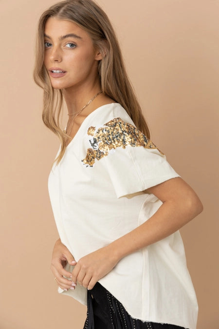 Women's Garment Washed Tiger Sequin Patch T-Shirt