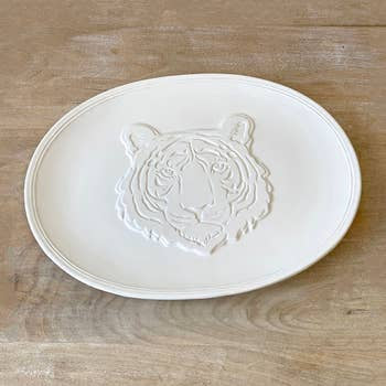 Platter Embossed Go Get'M Tiger